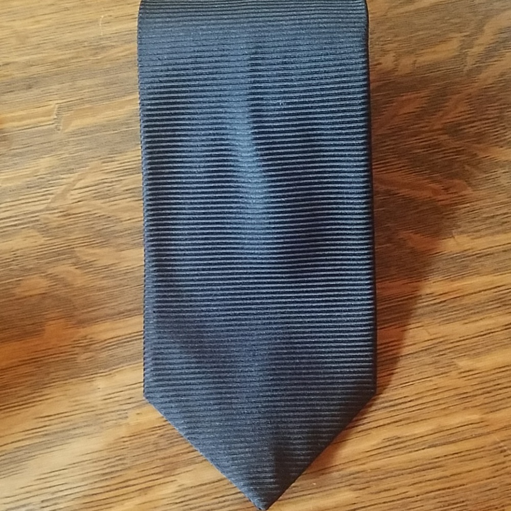 Neck tie